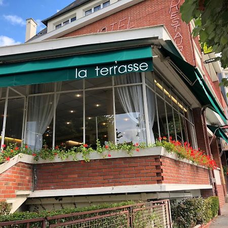 Logis Terrasse Hotel Lisieux Eksteriør bilde