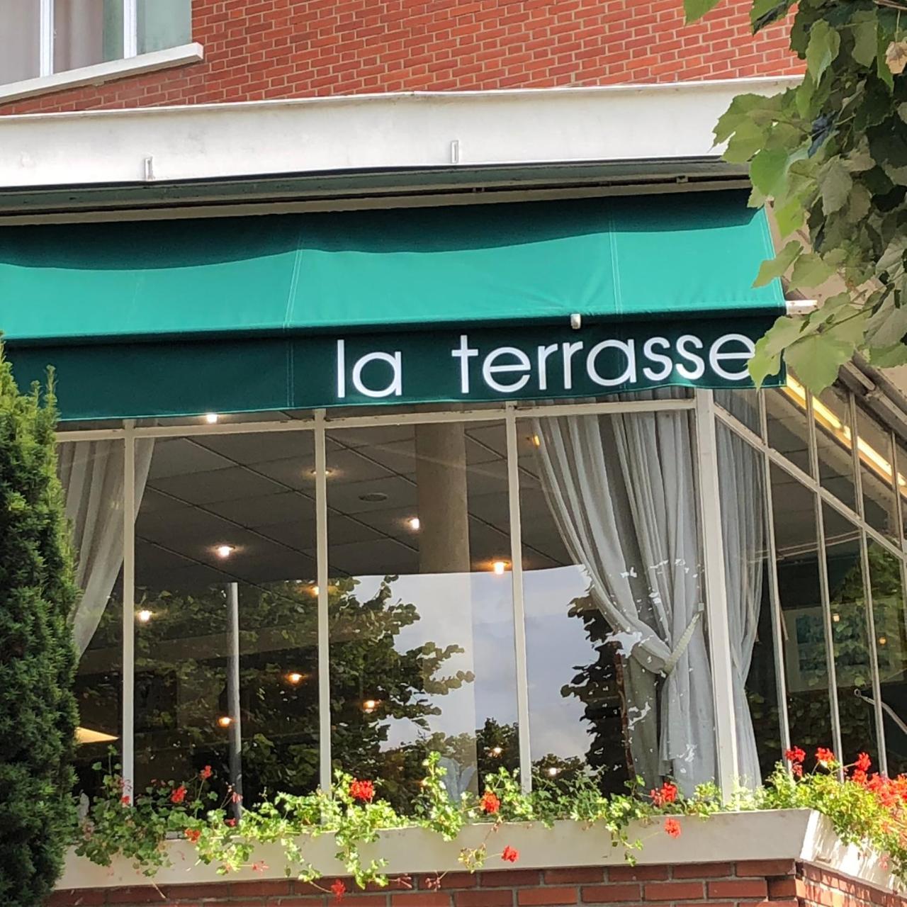 Logis Terrasse Hotel Lisieux Eksteriør bilde